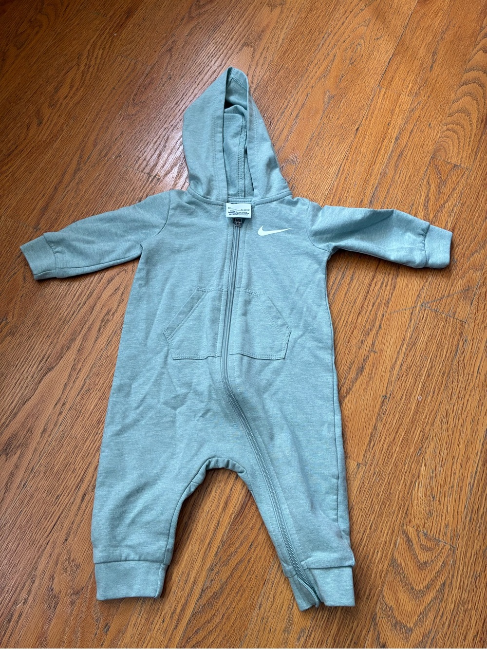 NWOT Nike Hooded Zip-Up Baby One-Piece in Light Green